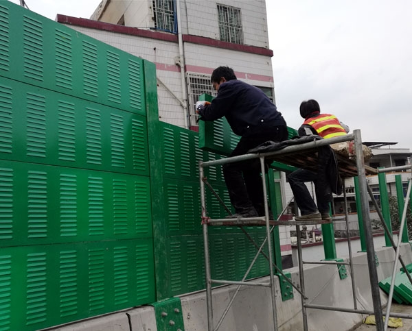 直立式金属百叶声屏障厂家 直立式金属百叶声屏障厂家